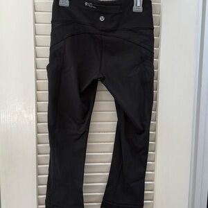 lululemon athletica Black Cropped Leggings with pockets